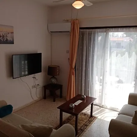Cosy And Convenient In Kato Paphos